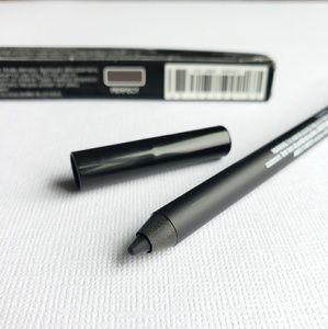 Younique Precision Eyeliner in Perfect